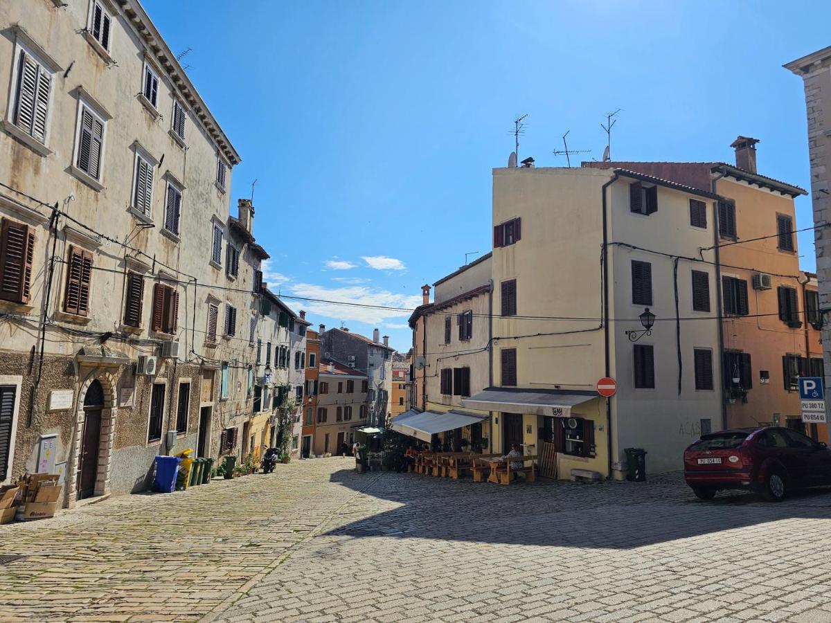 Studio Mare Fuori With Terrace Rovinj Exteriör bild
